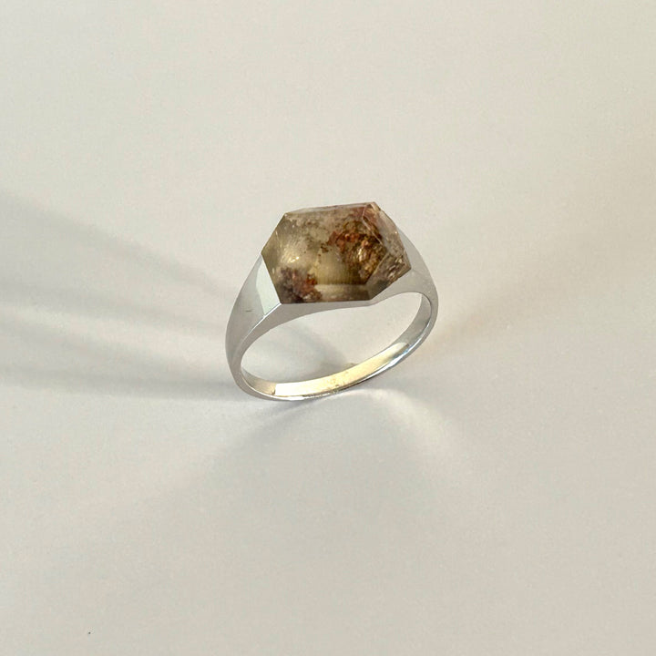Garden Quartz Mini Rock Ring
