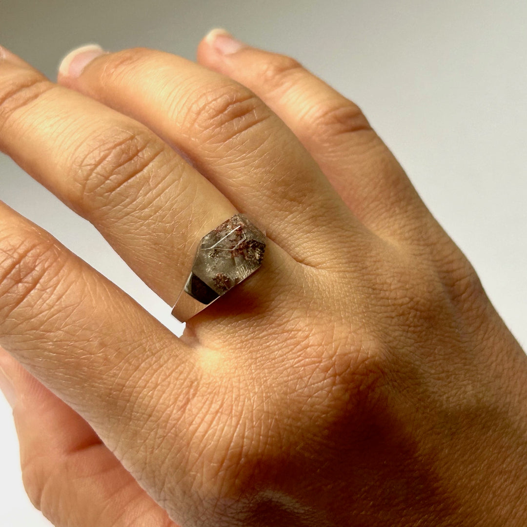 Garden Quartz Mini Rock Ring