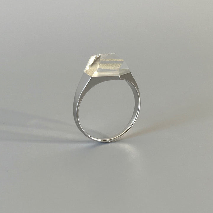 Himalaya Quartz Mini Rock Ring