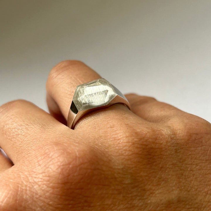 Himalaya Quartz Mini Rock Ring
