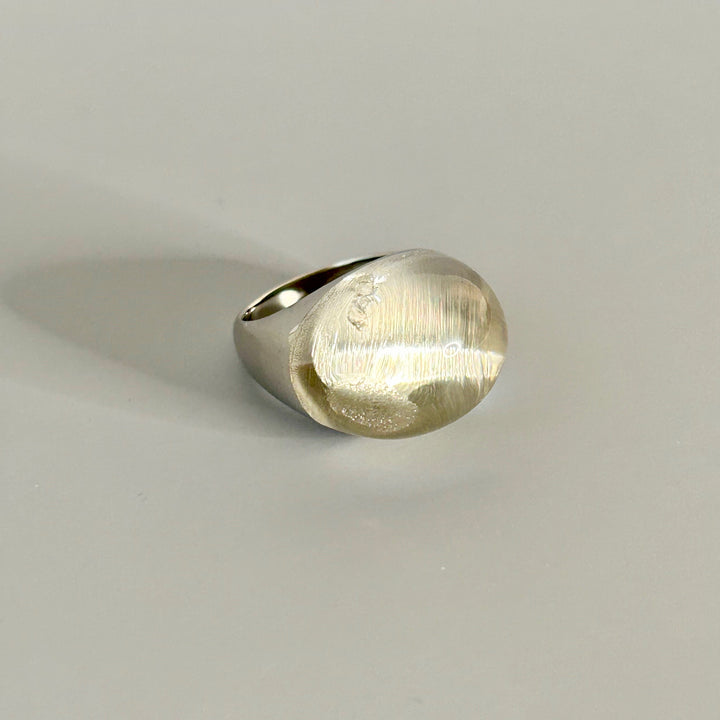 Himalaya Quartz Round Rock Ring