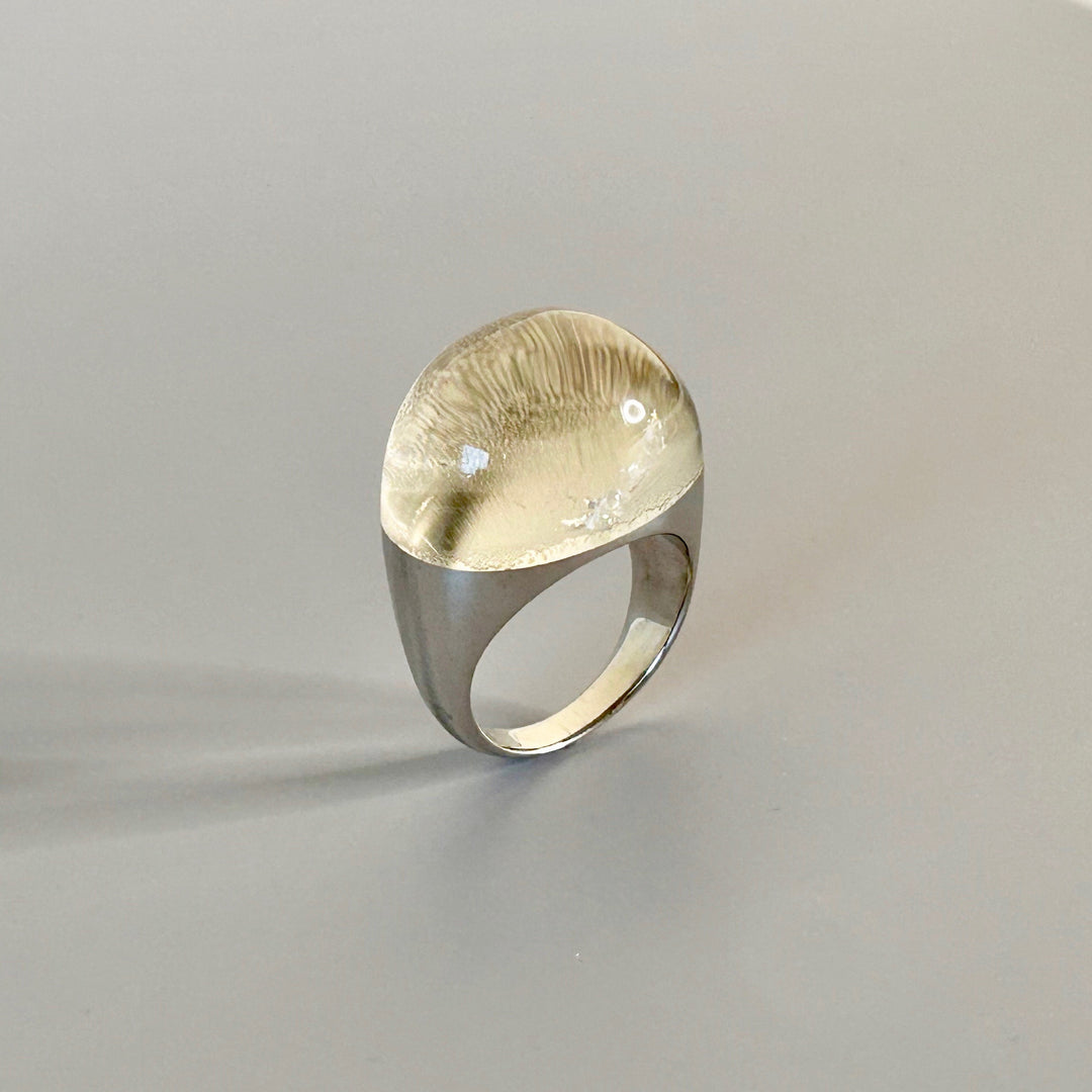 Himalaya Quartz Round Rock Ring