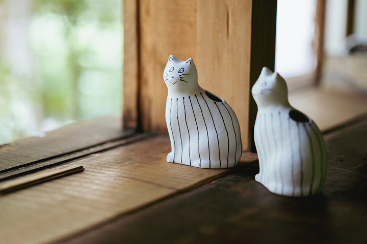 I AM Line Cat Vase